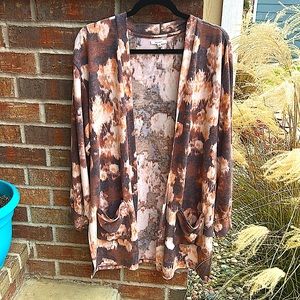 Maurices Ladies size 0 Floral Brown Open Cardigan with Pockets
